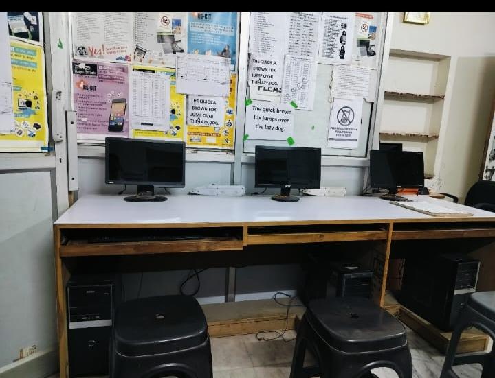 Riddhi Steno and Computer Classes Business Image